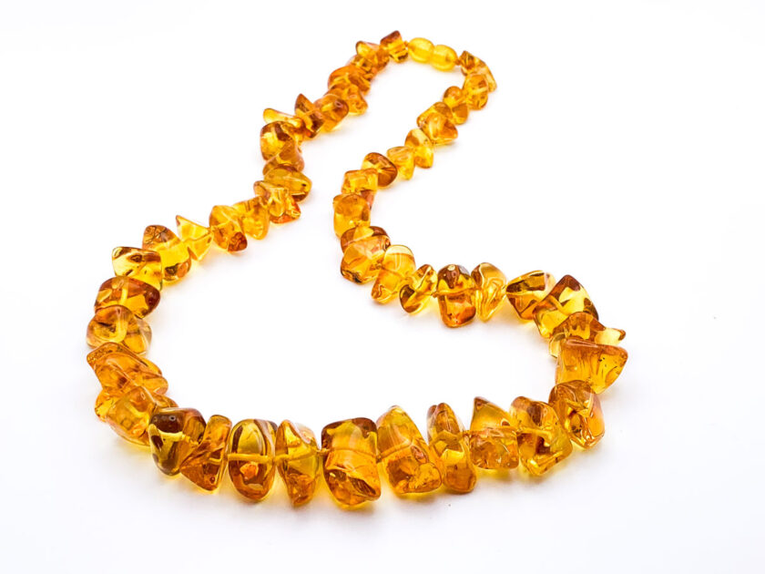 gold amber chips necklace